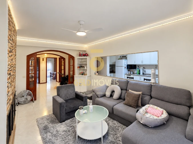 Apartamento T3 para Venda em Argoncilhe Foto 9