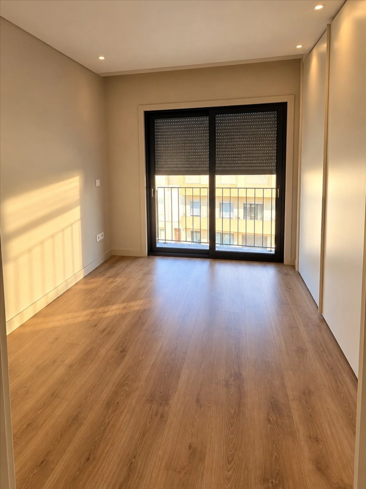 Apartamento T1 para Venda em Cedofeita, Santo Ildefonso, Sé, Miragaia, São Nicolau e Vitória Foto 2