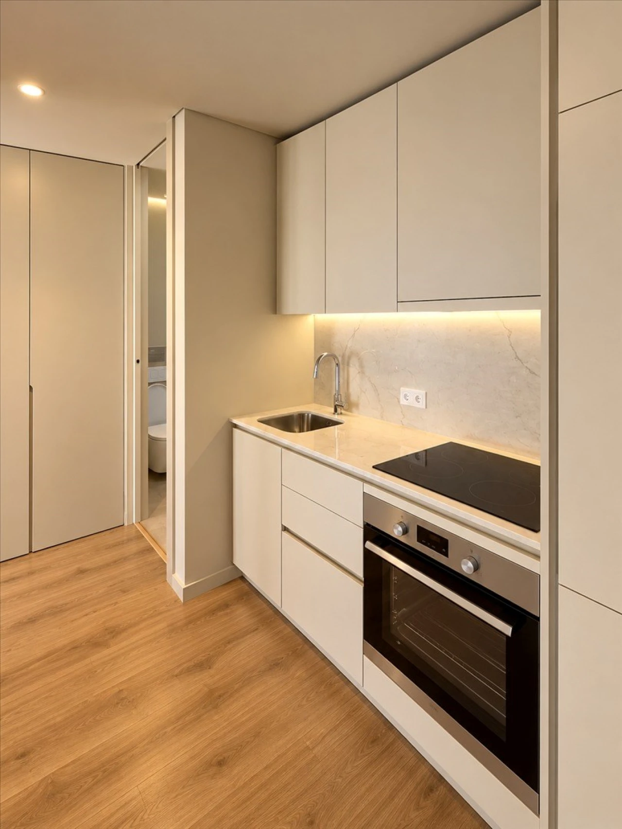Apartamento T1 para Venda em Cedofeita, Santo Ildefonso, Sé, Miragaia, São Nicolau e Vitória Foto 3
