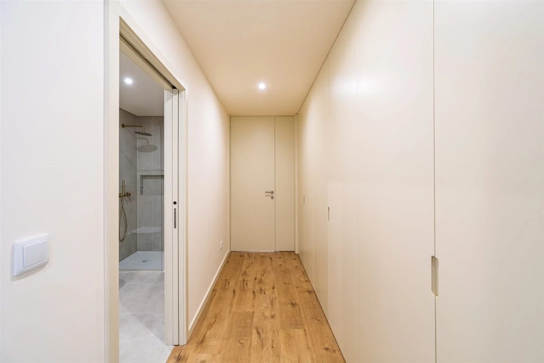 Apartamento T2 para Venda em Paranhos Foto 19