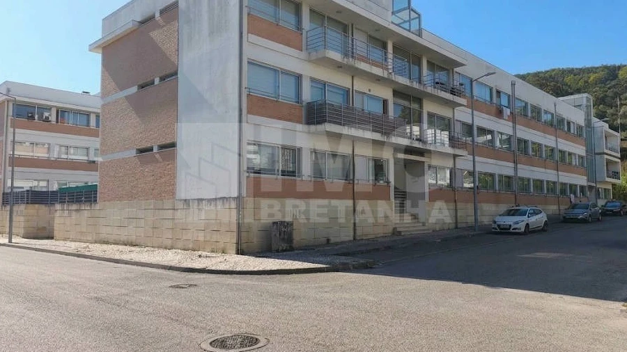 Apartamento T1 para Venda em Santa Clara e Castelo Viegas