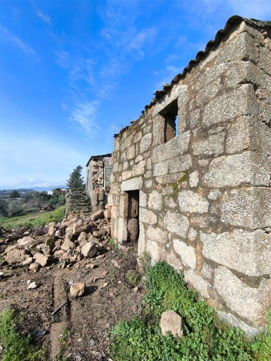 Quinta T0 para Venda em Orjais Foto 5
