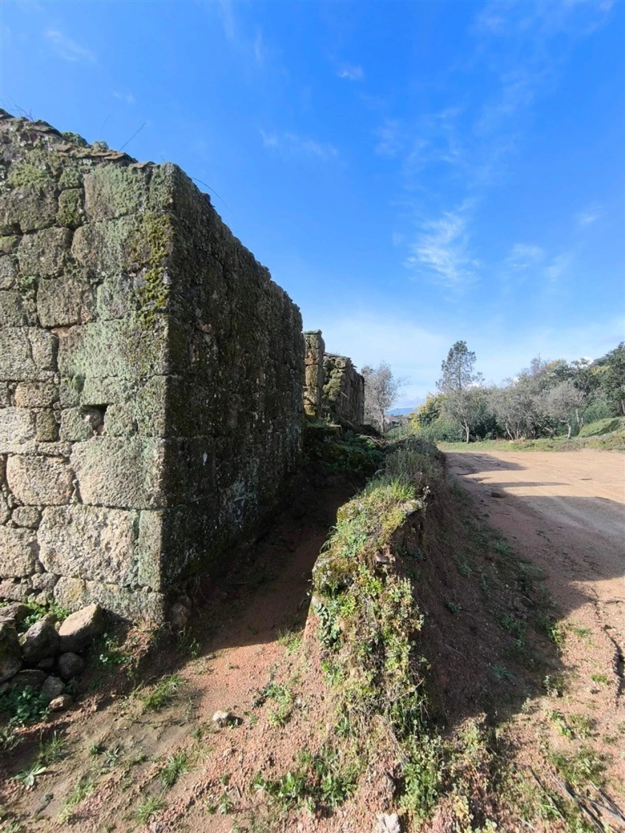 Quinta T0 para Venda em Orjais Foto 11