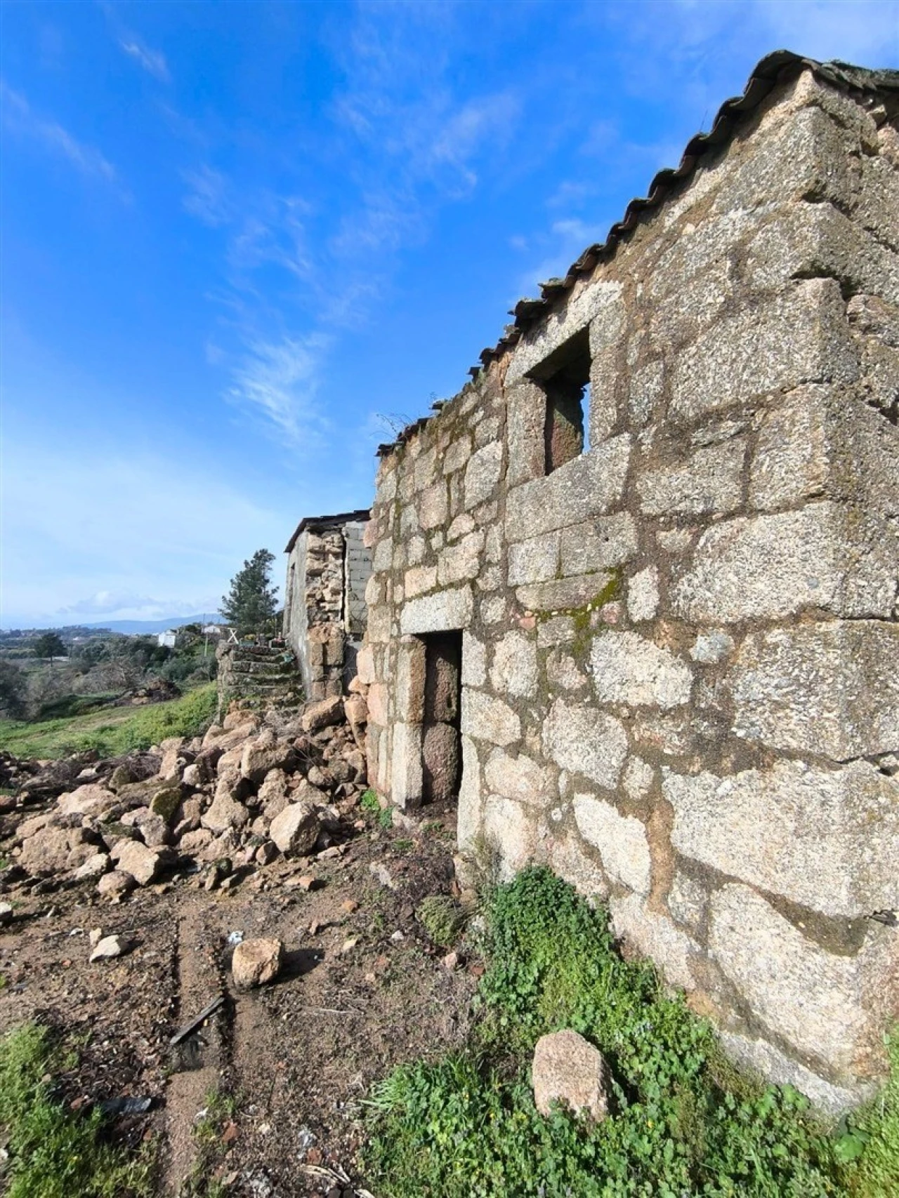 Quinta T0 para Venda em Orjais Foto 5