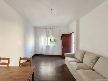 Moradia T3 para Arrendamento em Cebolais de Cima e Retaxo