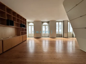 Apartamento T2 para Arrendamento em Cedofeita, Santo Ildefonso, Sé, Miragaia, São Nicolau e Vitória