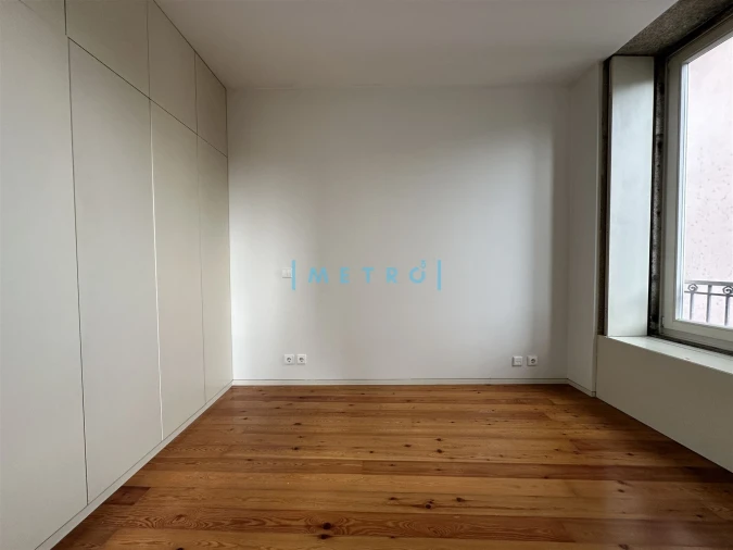 Apartamento T2 para Arrendamento em Cedofeita, Santo Ildefonso, Sé, Miragaia, São Nicolau e Vitória Foto 6