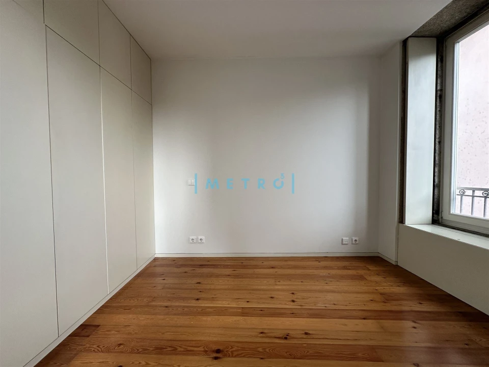 Apartamento T2 para Arrendamento em Cedofeita, Santo Ildefonso, Sé, Miragaia, São Nicolau e Vitória Foto 6