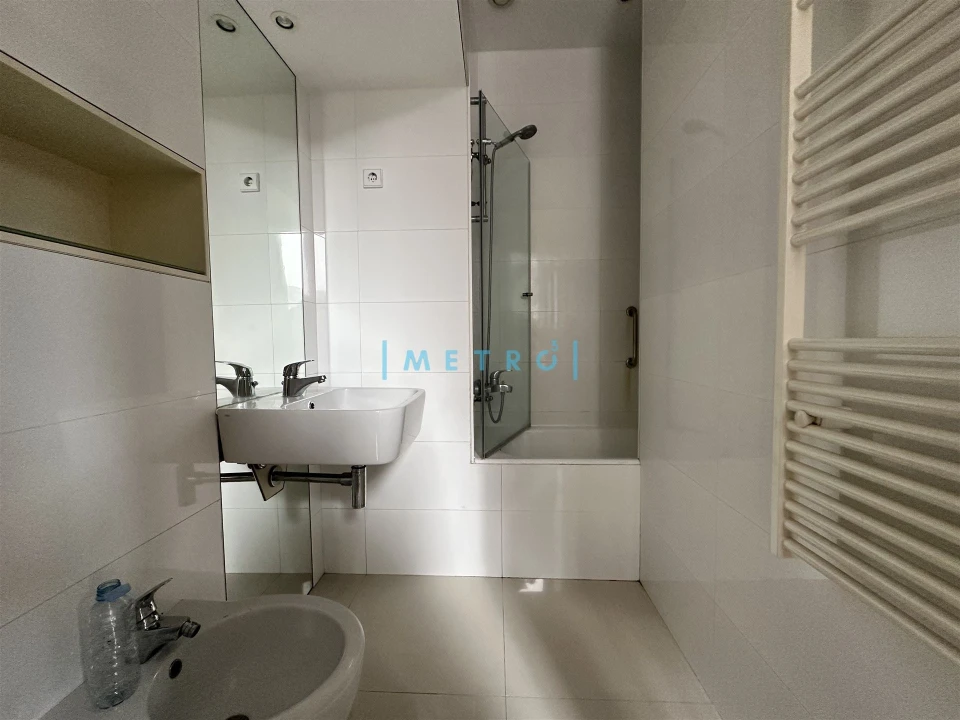 Apartamento T2 para Arrendamento em Cedofeita, Santo Ildefonso, Sé, Miragaia, São Nicolau e Vitória Foto 7