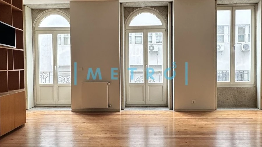 Apartamento T2 para Arrendamento em Cedofeita, Santo Ildefonso, Sé, Miragaia, São Nicolau e Vitória