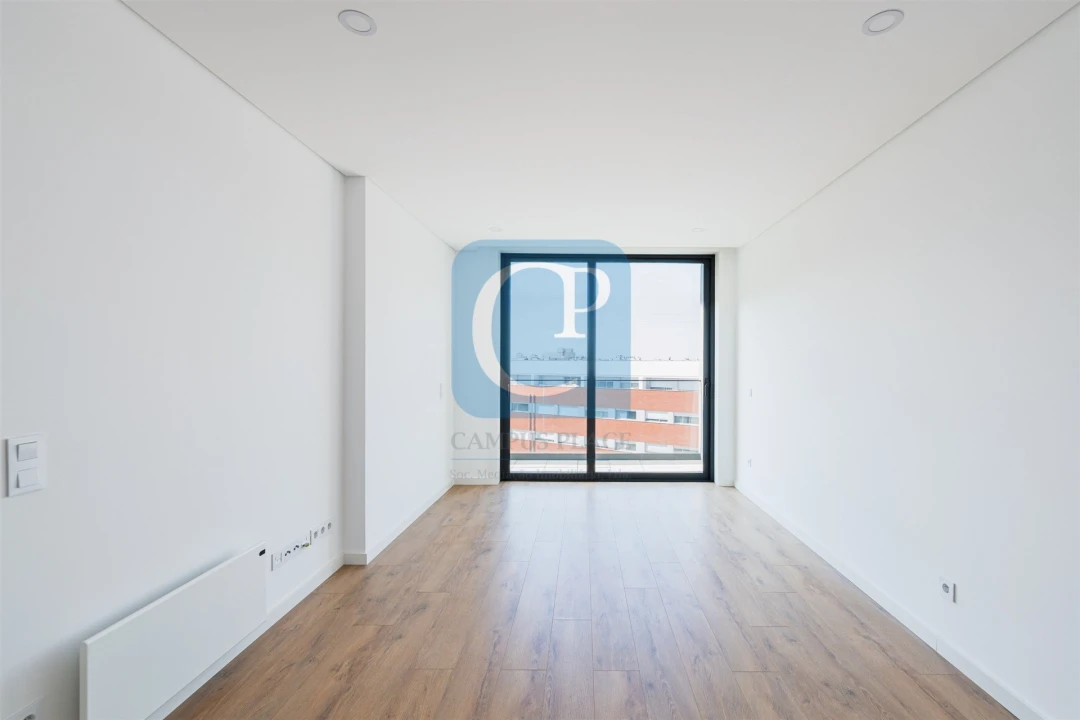 Apartamento T1 para Arrendamento em Pedrouços Foto 8