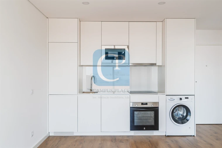 Apartamento T1 para Arrendamento em Pedrouços Foto 7