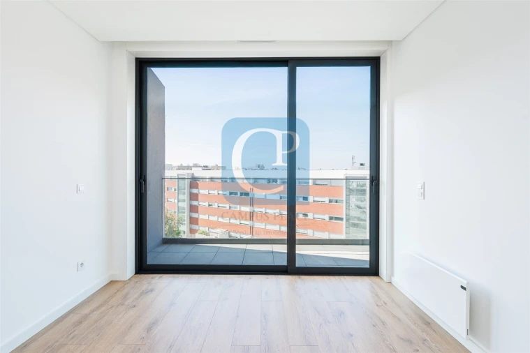 Apartamento T1 para Arrendamento em Pedrouços Foto 16