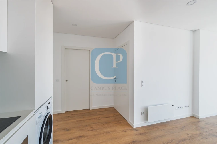 Apartamento T1 para Arrendamento em Pedrouços Foto 12