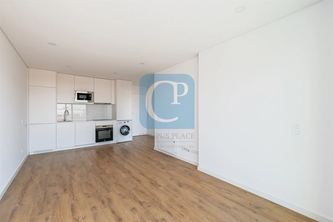 Apartamento T1 para Arrendamento em Pedrouços Foto 3
