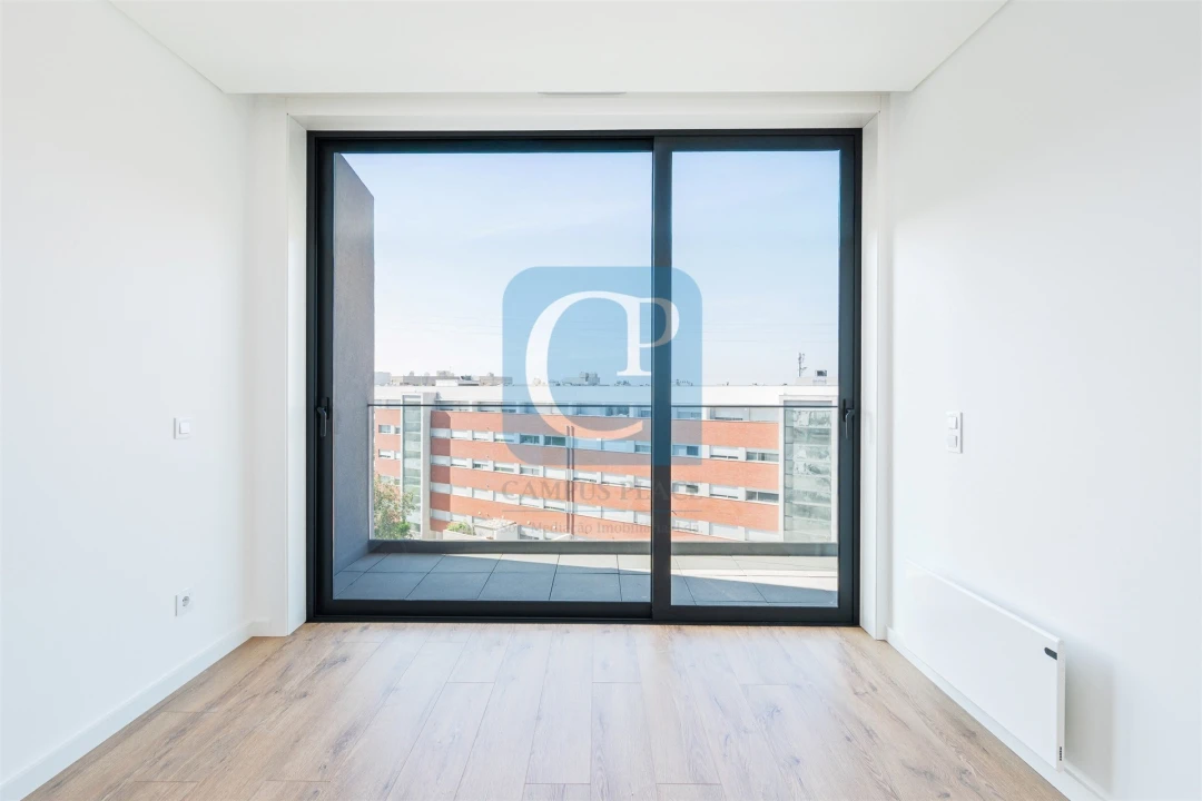 Apartamento T1 para Arrendamento em Pedrouços Foto 16