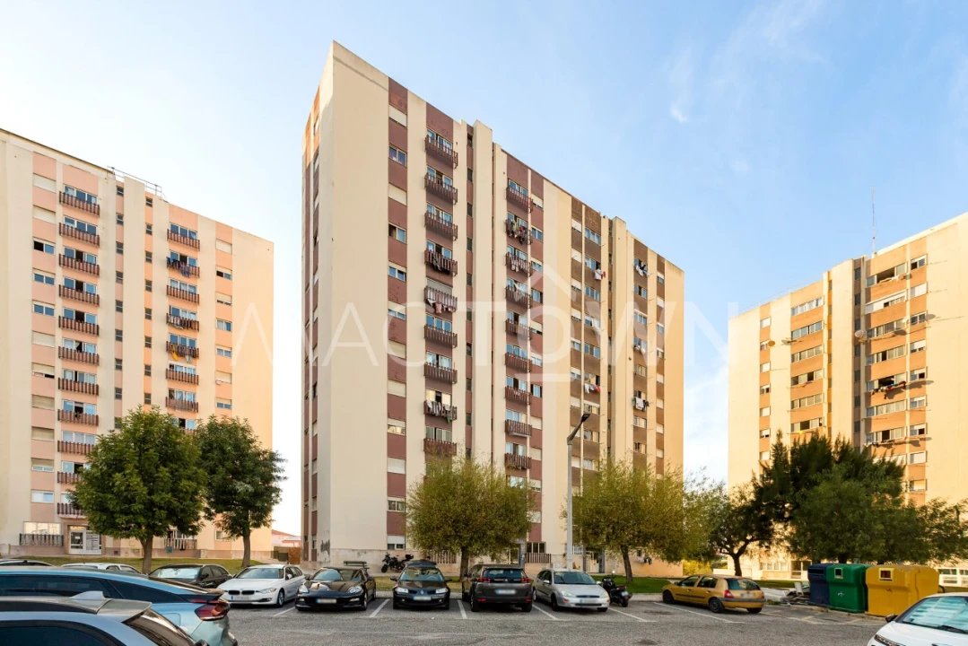 Apartamento T3 para Venda em Carregado e Cadafais Foto 21