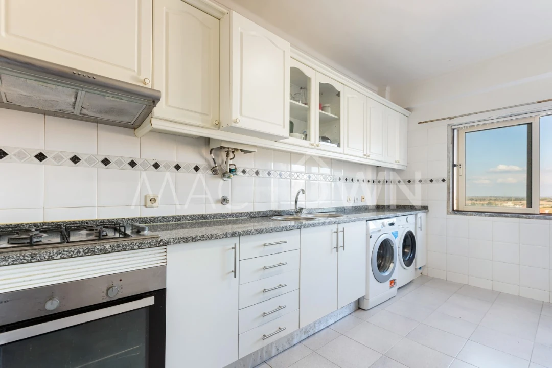 Apartamento T3 para Venda em Carregado e Cadafais Foto 7
