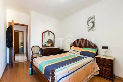 Apartamento T3 para Venda em Carregado e Cadafais