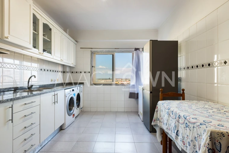 Apartamento T3 para Venda em Carregado e Cadafais Foto 6