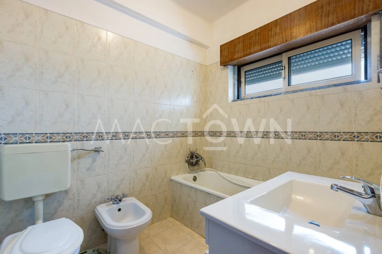 Apartamento T3 para Venda em Carregado e Cadafais Foto 19