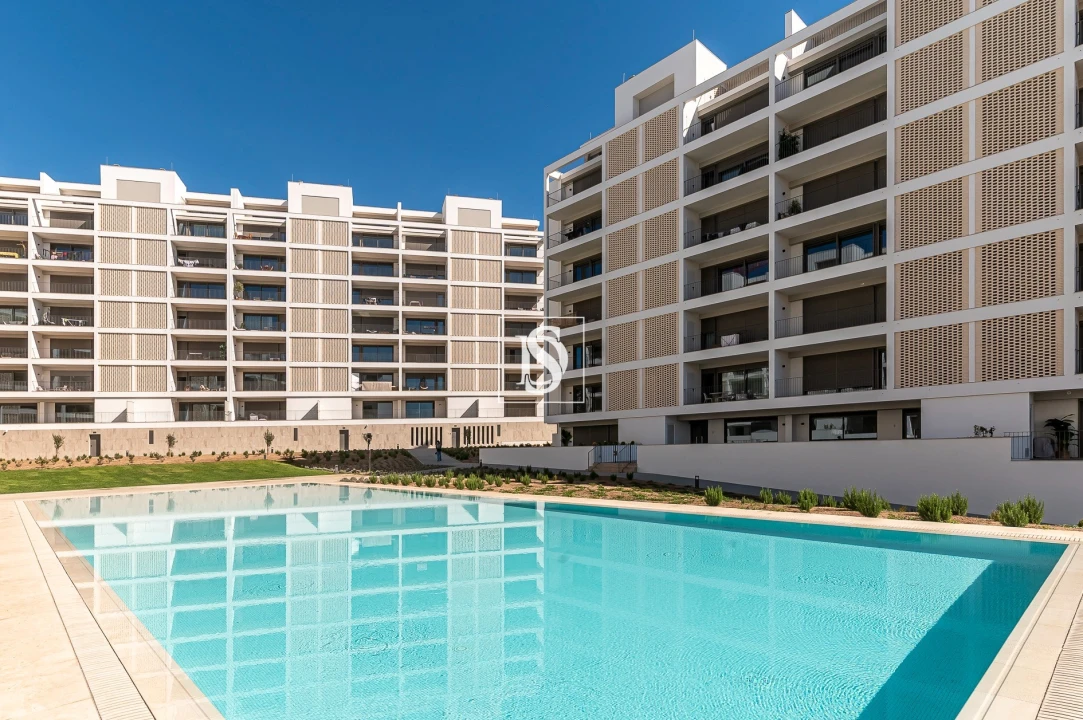 Apartamento T5 para Venda em Santo António dos Cavaleiros e Frielas Foto 1
