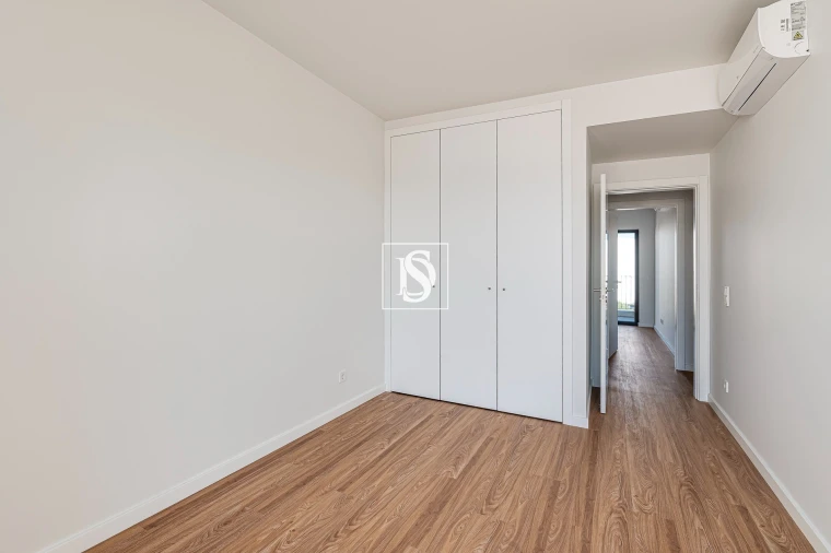 Apartamento T5 para Venda em Santo António dos Cavaleiros e Frielas Foto 45