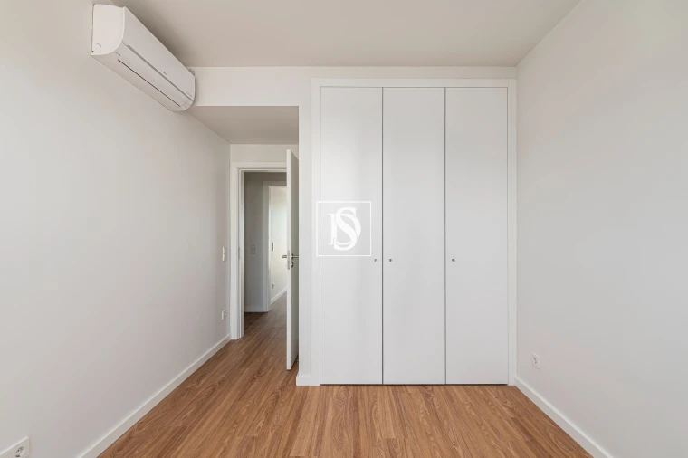 Apartamento T5 para Venda em Santo António dos Cavaleiros e Frielas Foto 42