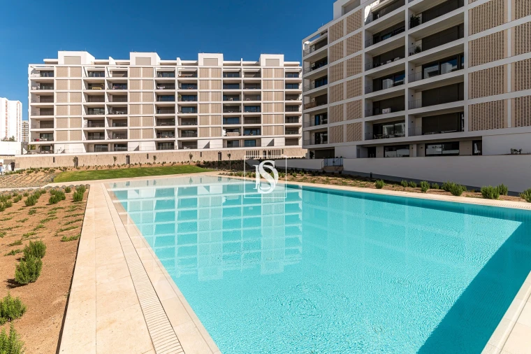 Apartamento T5 para Venda em Santo António dos Cavaleiros e Frielas Foto 60