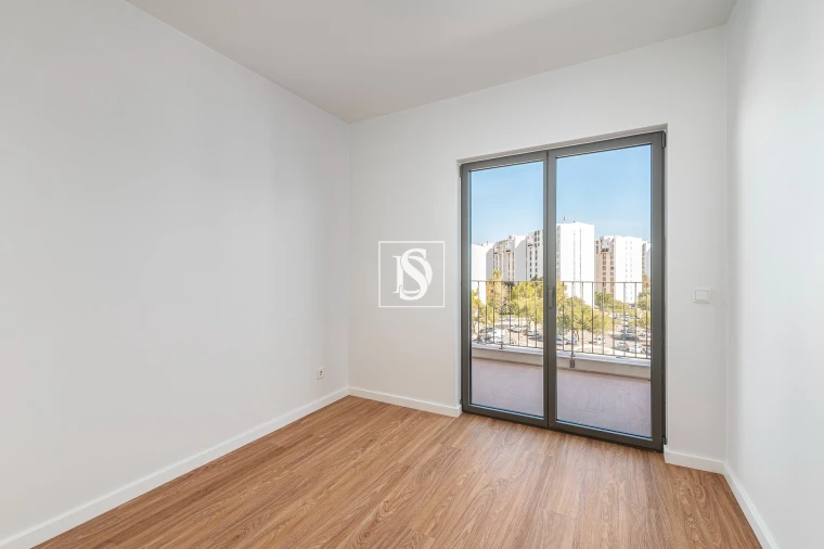 Apartamento T5 para Venda em Santo António dos Cavaleiros e Frielas Foto 40