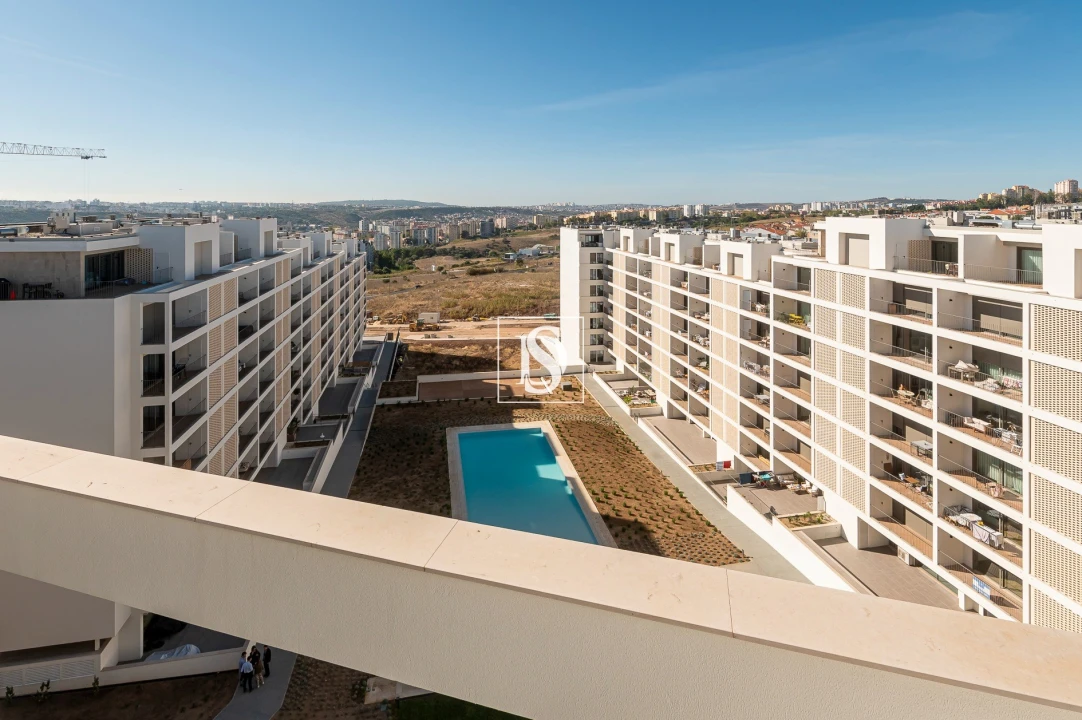 Apartamento T5 para Venda em Santo António dos Cavaleiros e Frielas Foto 4