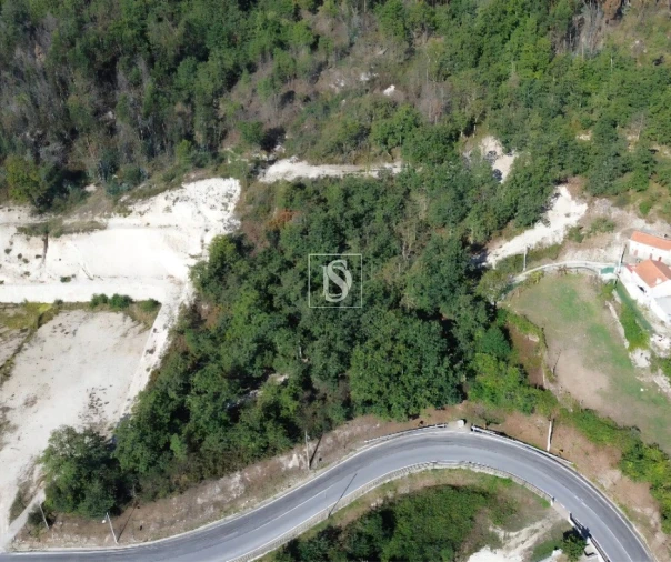 Terreno para Venda em Campelo e Ovil Foto 41