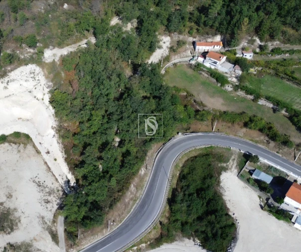 Terreno para Venda em Campelo e Ovil Foto 94
