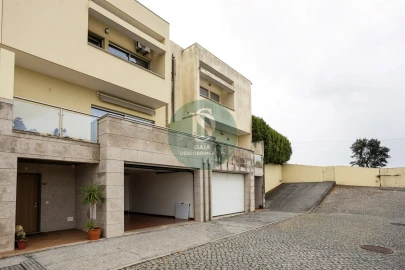 Moradia T4 para Venda em Alfena