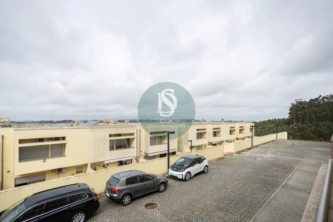 Moradia T4 para Venda em Alfena Foto 59