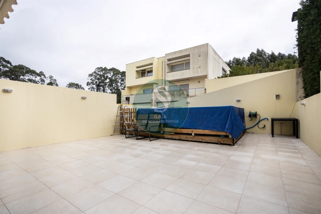 Moradia T4 para Venda em Alfena Foto 17