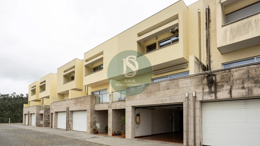 Moradia T4 para Venda em Alfena
