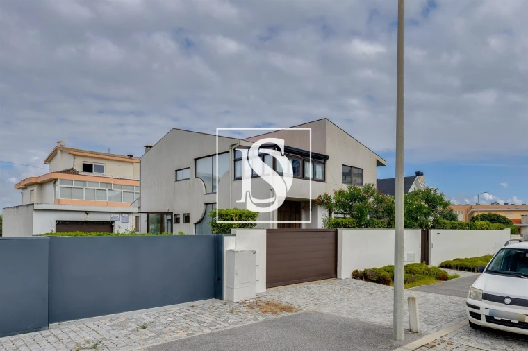 Moradia T4 para Venda em Vila do Conde Foto 3