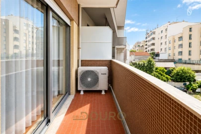 Apartamento T2 para Arrendamento em Cedofeita, Santo Ildefonso, Sé, Miragaia, São Nicolau e Vitória