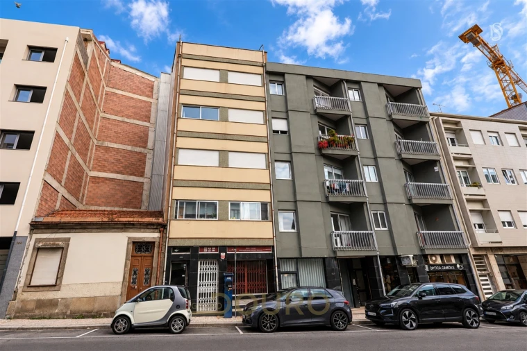 Apartamento T2 para Arrendamento em Cedofeita, Santo Ildefonso, Sé, Miragaia, São Nicolau e Vitória Foto 15