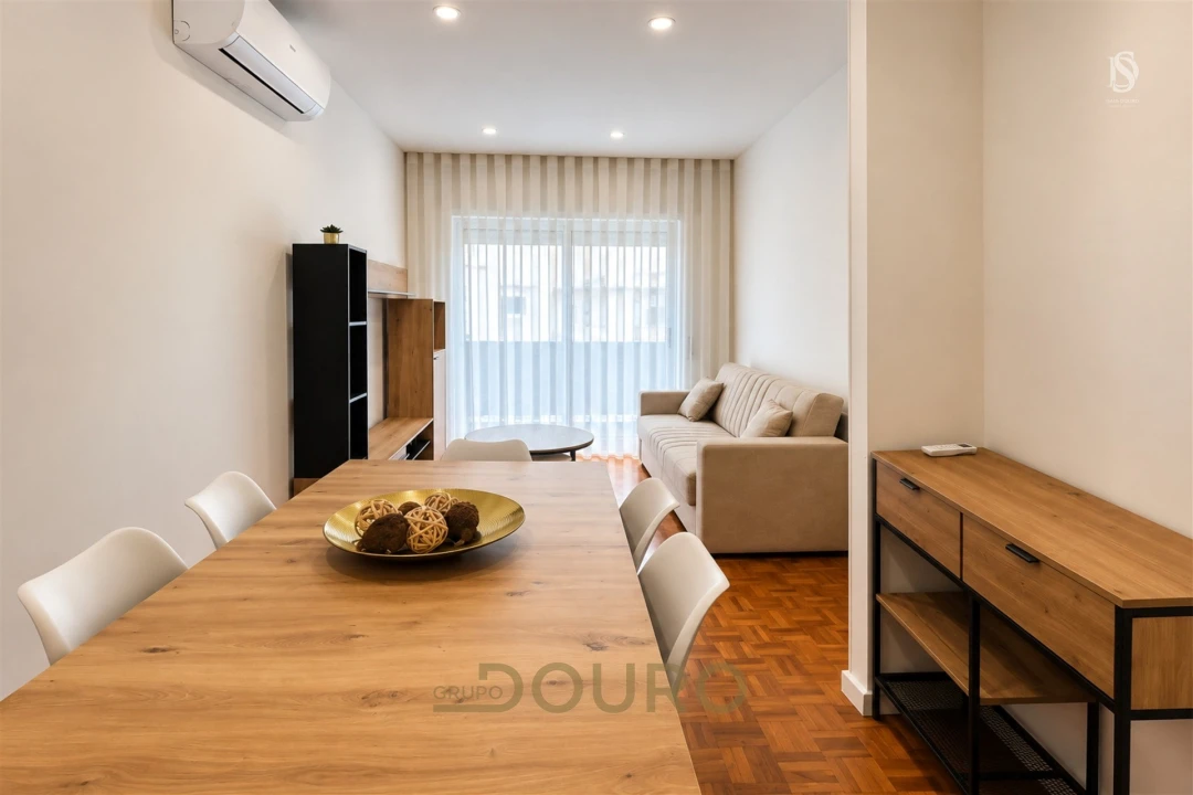 Apartamento T2 para Arrendamento em Cedofeita, Santo Ildefonso, Sé, Miragaia, São Nicolau e Vitória Foto 6