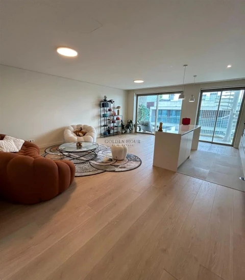 Apartamento T2 para Arrendamento em Canidelo