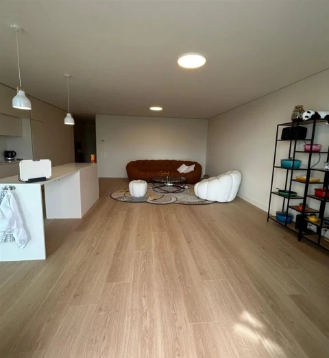 Apartamento T2 para Arrendamento em Canidelo