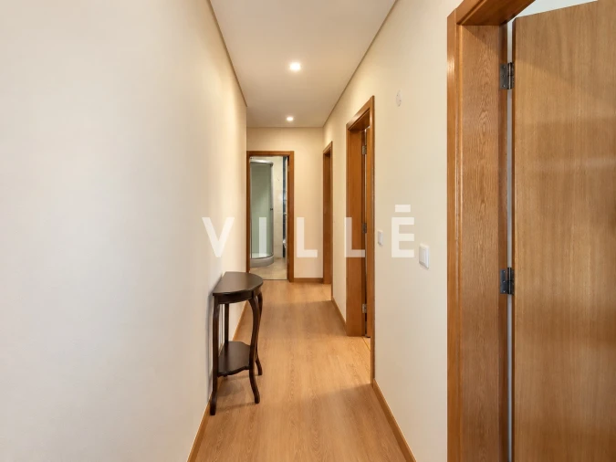 Apartamento T2 para Arrendamento em Eixo e Eirol Foto 7