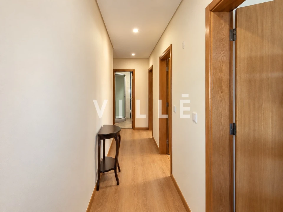Apartamento T2 para Arrendamento em Eixo e Eirol Foto 7