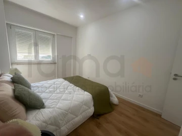 Apartamento T3 para Venda em Benfica