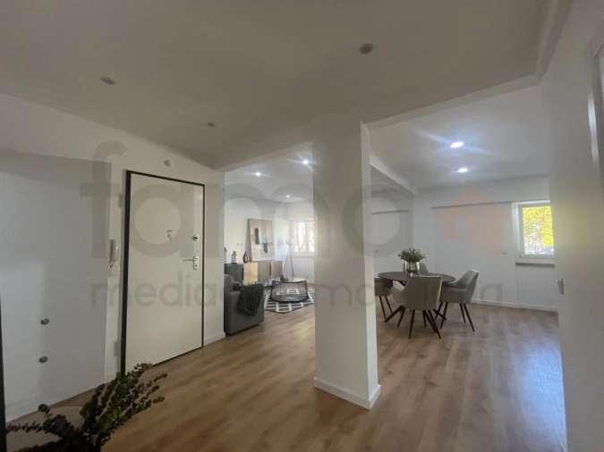 Apartamento T3 para Venda em Benfica Foto 14
