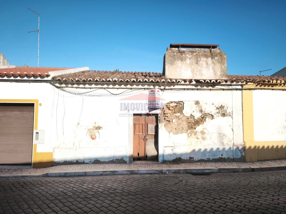 Moradia T1 para Venda em Bencatel Foto 2