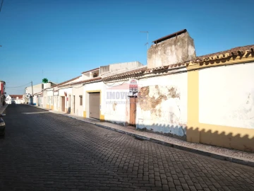 Moradia T1 para Venda em Bencatel
