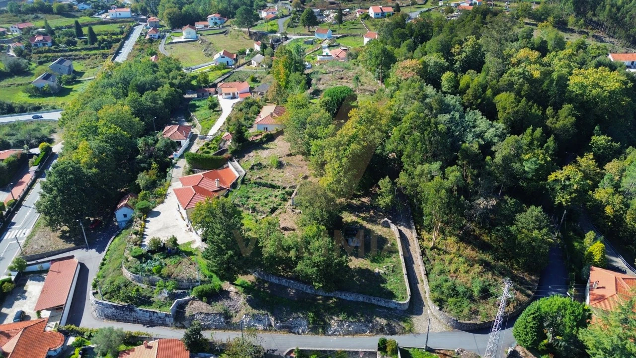 Moradia T2 para Venda em Formariz e Ferreira Foto 85